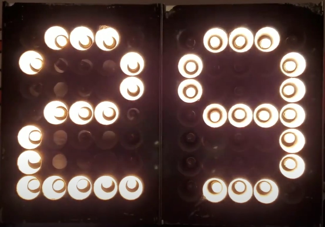 Common eggcrate display. Photo courtesy of Brian Klier.